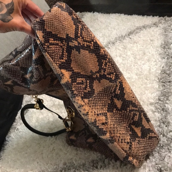 Cynthia Rowley Handbag - Picture 2 of 8